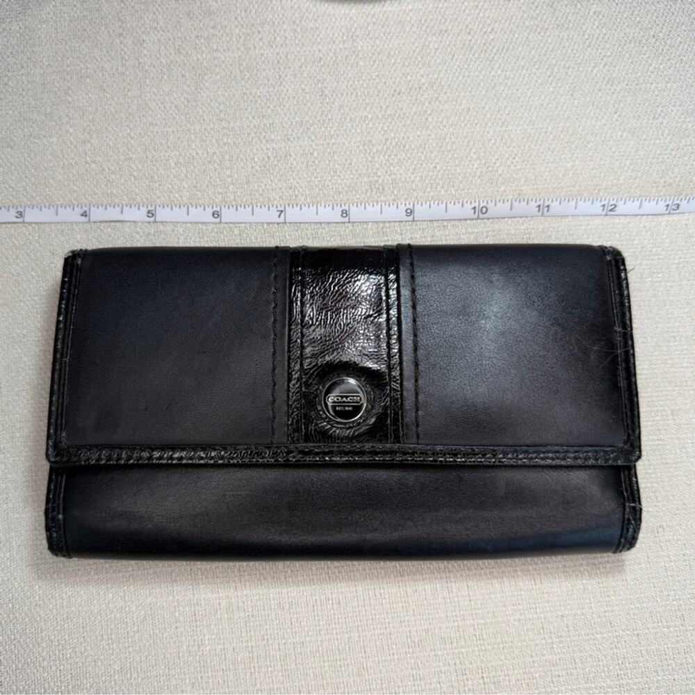 Coach Wallet Sutton Leather Zippy Tri-Fold Long